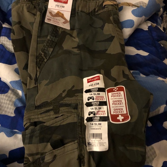 Small boys clothing lot 2 pairs of pants pair of shorts and sneakers all NWT - Picture 7 of 11